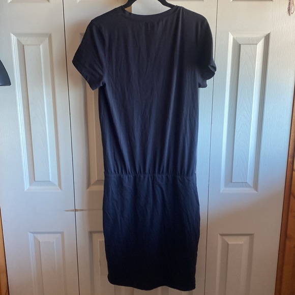 James Perse NWT Black Vneck Short Sleeve Dropped Waist Tshirt Midi Dress Size 3 - Picture 4 of 13